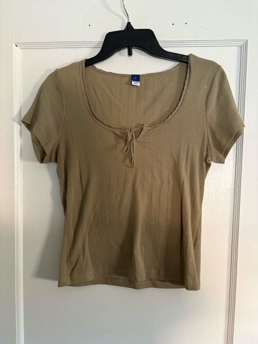 Old Navy Olive Short Sleeve Scoop Tie-Front Ribbed Top